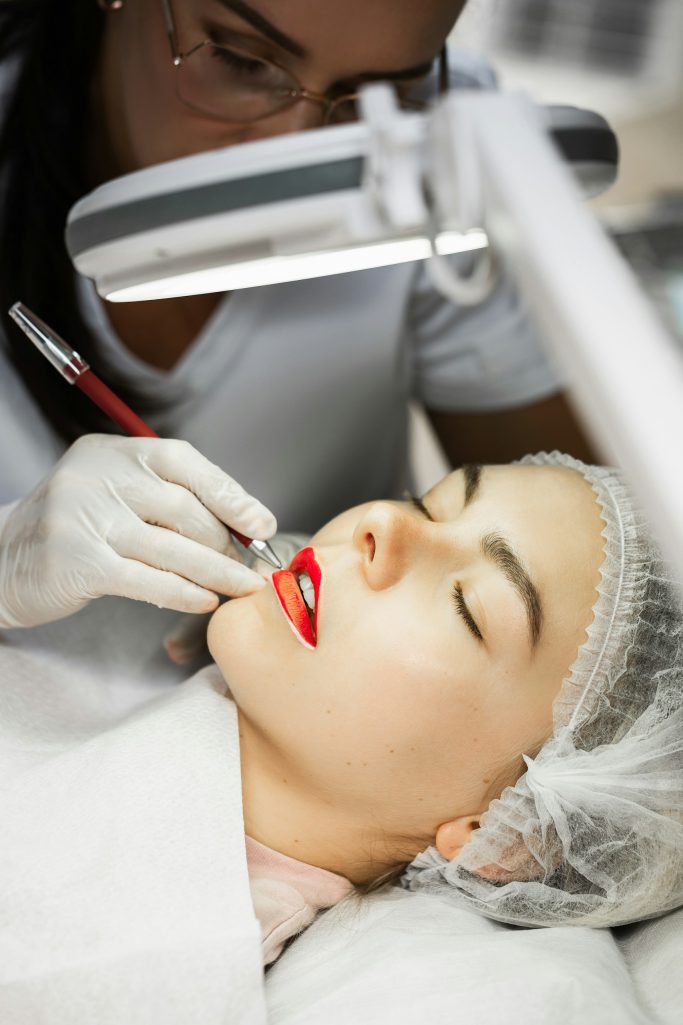 PERMANENT MAKE-UP